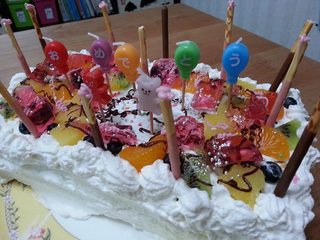 子どもが作った誕生日ケーキ