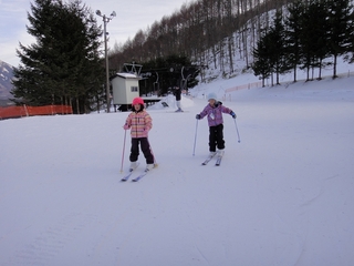 子どもたちの初スキー