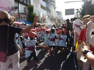 三島祭りで農兵節パレードに参加